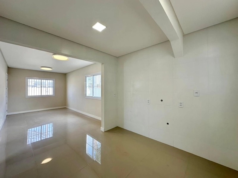 CASA À VENDA EM CAPÃO DA CANOA: 6ª foto da galeria de imagens do imóvel