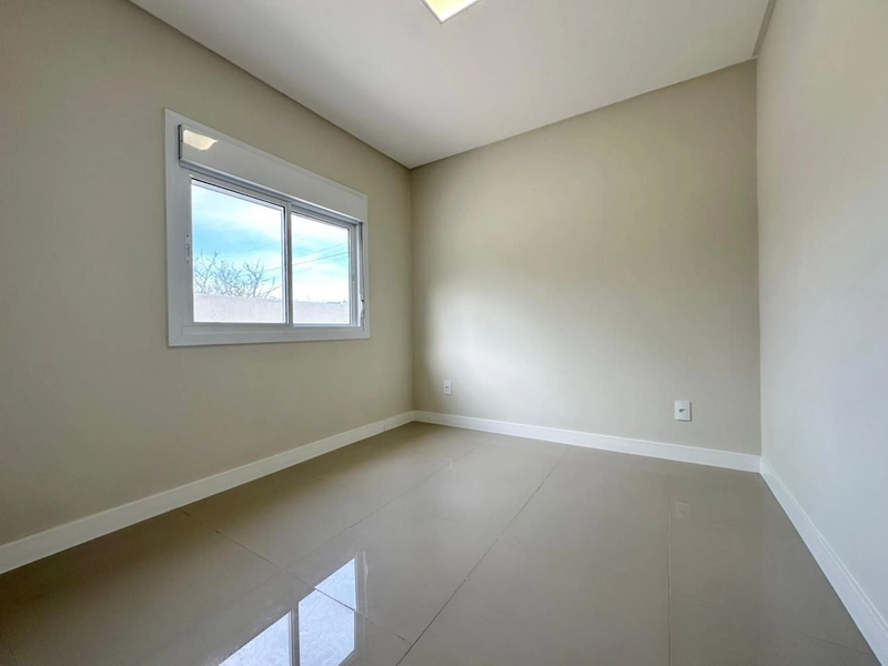 CASA À VENDA EM CAPÃO DA CANOA: 8ª foto da galeria de imagens do imóvel