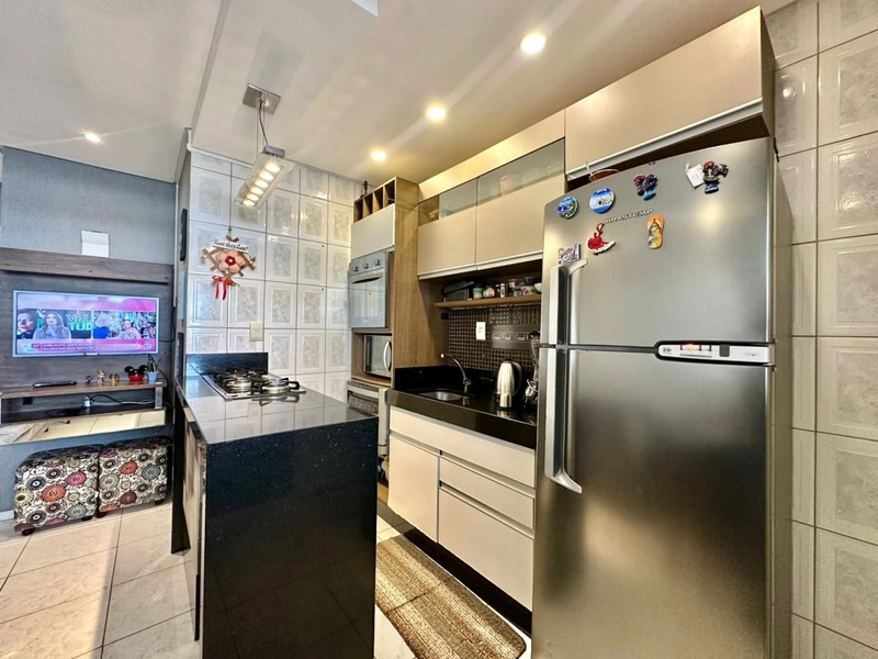 APARTAMENTO DE 1 DORMITÓRIO  EDIFÍCIO A UMA QUADRA  DO MAR: 4ª foto da galeria de imagens do imóvel