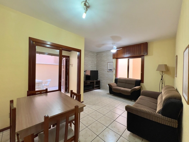 OPORTUNIDADE JUNTO A PRAÇA FLÁVIO BOIANOVSKI!!