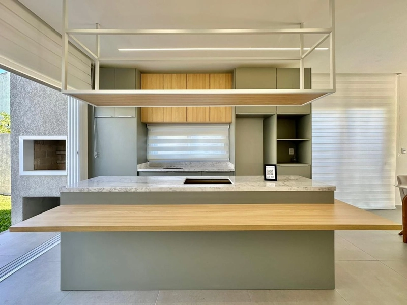 SOBRADO À VENDA EM CAPÃO DA CANOA PRONTO PARA USO JUNTO AO MAR: 7ª foto da galeria de imagens do imóvel