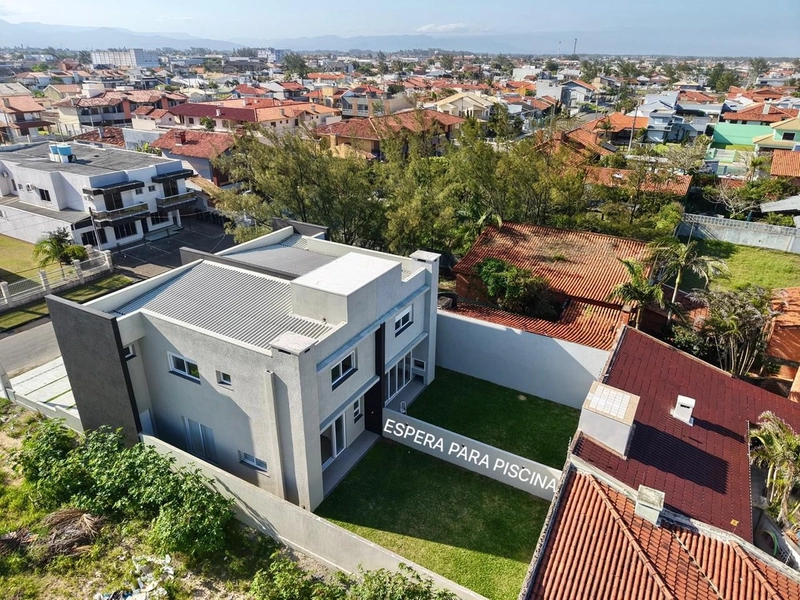 SOBRADO À VENDA EM CAPÃO DA CANOA PRONTO PARA USO JUNTO AO MAR: 26ª foto da galeria de imagens do imóvel