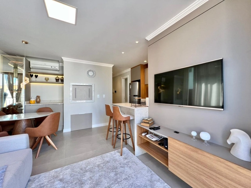 Apartamento 2 dormitórios decorado ao lado da Flávio Boianoviski!: 7ª foto da galeria de imagens do imóvel