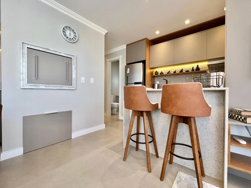 Apartamento 2 dormitórios decorado ao lado da Flávio Boianoviski!: 8ª foto da galeria de imagens do imóvel