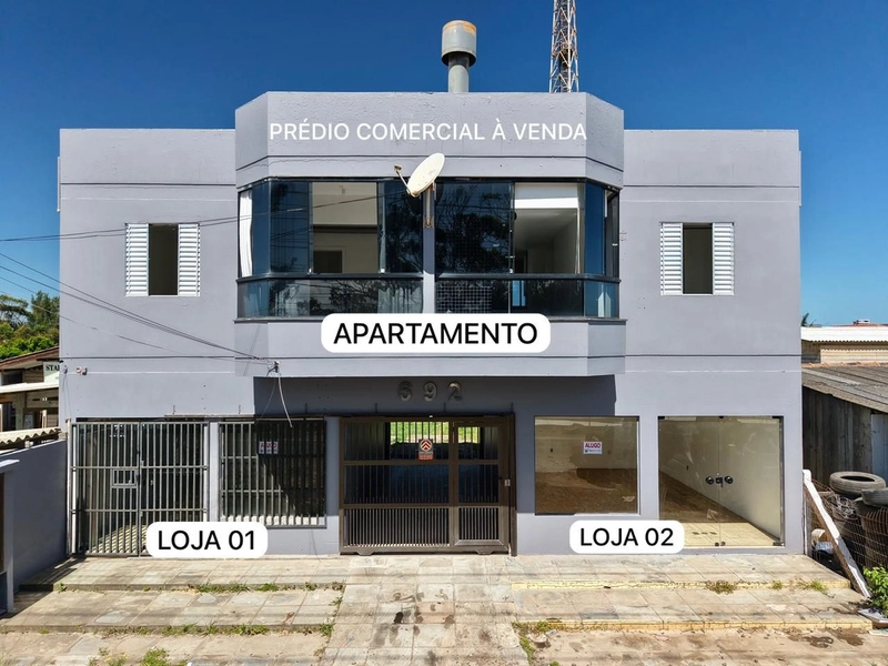 PREDIO COMERCIAL À VENDA
