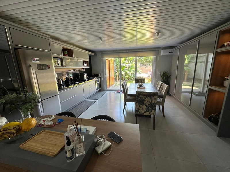 CASA À VENDA COM PISCINA AQUECIDA: 5ª foto da galeria de imagens do imóvel