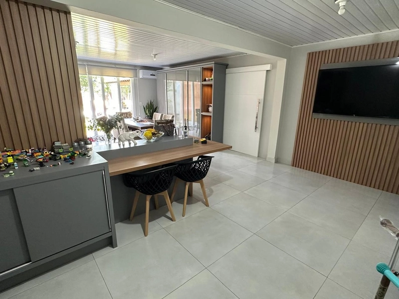 CASA À VENDA COM PISCINA AQUECIDA: 2ª foto da galeria de imagens do imóvel