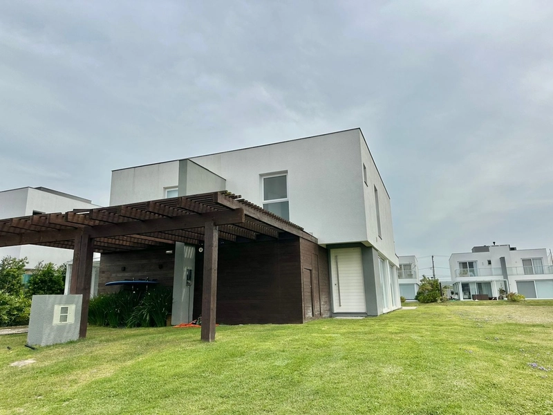 : 3ª foto da galeria de imagens do imóvel