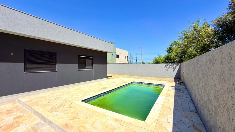 CASA AMPLA COM PISCINA - 2 QUADRAS DO MAR!!: 10ª foto da galeria de imagens do imóvel