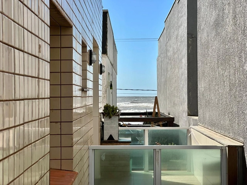 NOVIDADE A VENDA NA AV. BEIRA MAR  VISTA FANTÁSTICA PARA O MAR: 10ª foto da galeria de imagens do imóvel