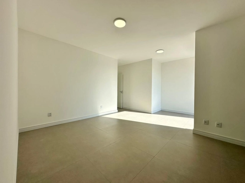 SOBRADO À VENDA EM CAPÃO DA CANOA, JUNTO AO MAR: 15ª foto da galeria de imagens do imóvel