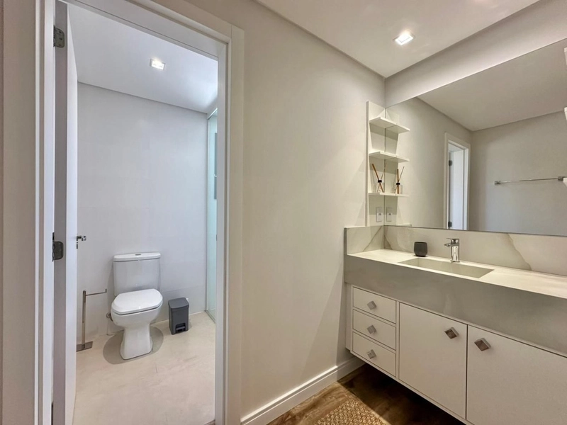 Casa retrofit mobiliada e decorada a poucos metros do mar no Centro de: 19ª foto da galeria de imagens do imóvel