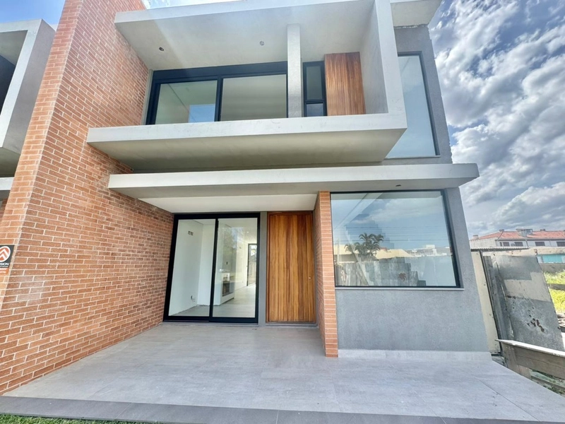 Casa à Venda – 3 Suítes | Rua Encantado – Bairro Zona Nova: 3ª foto da galeria de imagens do imóvel