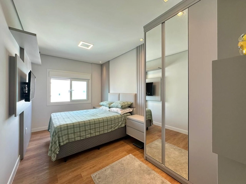 APARTAMENTO À VENDA , SACADA DE FRENTE: 15ª foto da galeria de imagens do imóvel