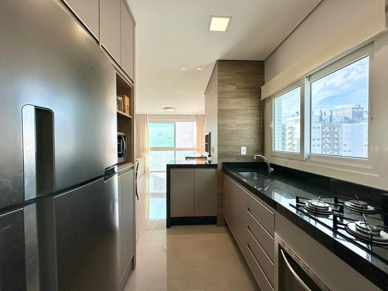 APARTAMENTO À VENDA , SACADA DE FRENTE: 7ª foto da galeria de imagens do imóvel