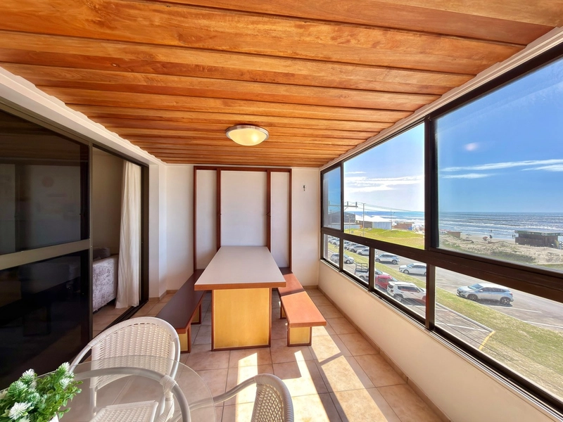 APARTAMENTO À VENDA BEIRA MAR / PRAÇA DO FAROL