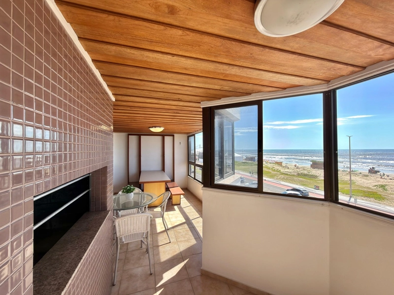 APARTAMENTO À VENDA BEIRA MAR / PRAÇA DO FAROL: 5ª foto da galeria de imagens do imóvel