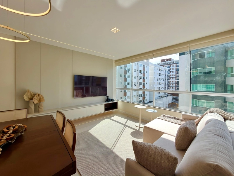 APARTAMENTO A VENDA : PRÓXIMO AO MAR