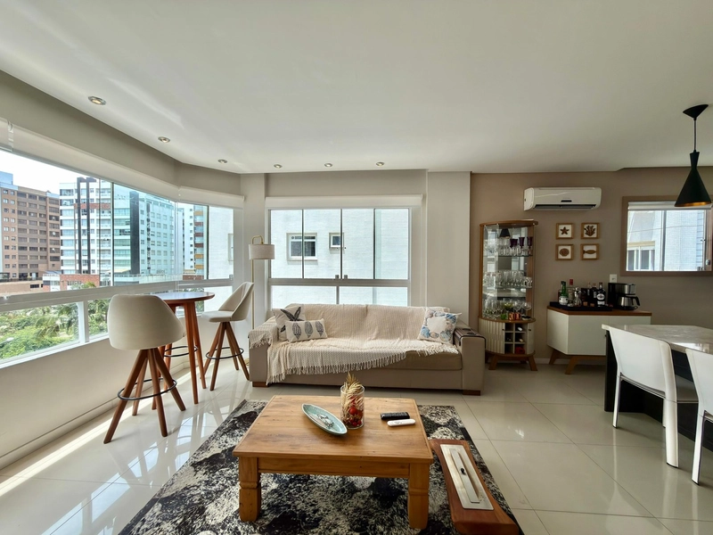 APARTAMENTO À VENDA FRENTE PRAÇA TIARAJÚ: 3ª foto da galeria de imagens do imóvel