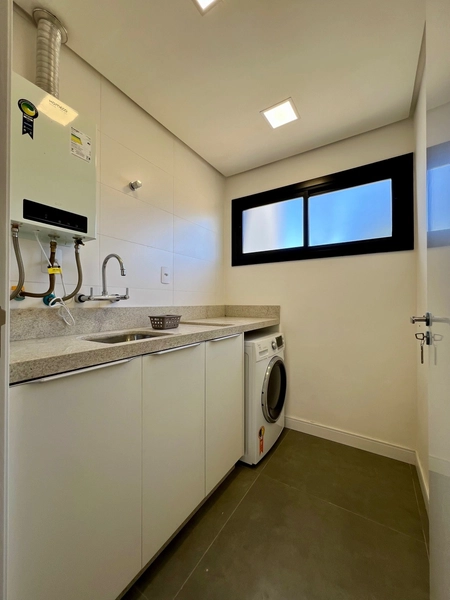 SOBRADO MOBILIADO E DECORADO A POUCOS METROS DO MAR: 12ª foto da galeria de imagens do imóvel