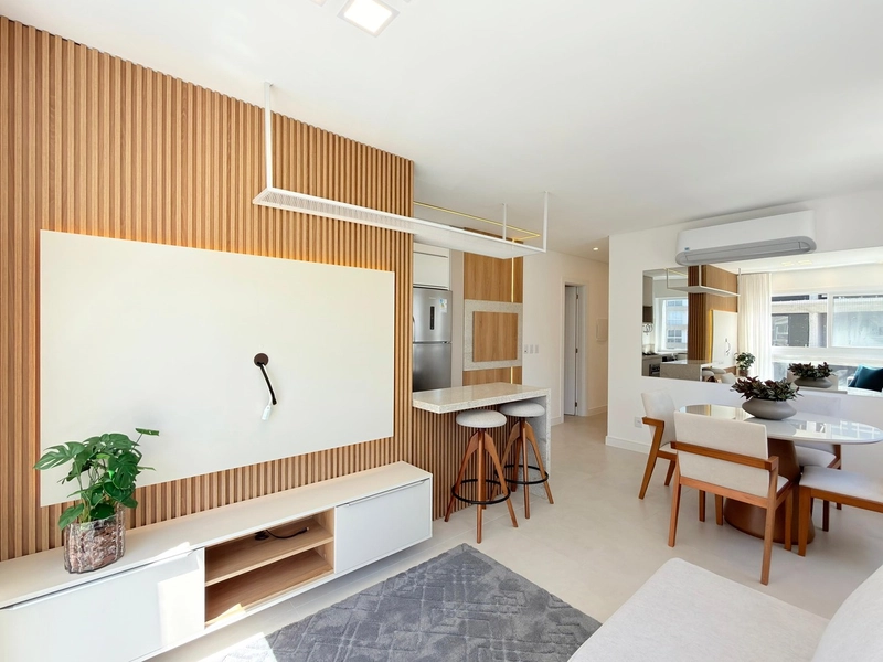 APARTAMENTO À VENDA, POUCOS PASSOS DO MAR!: 6ª foto da galeria de imagens do imóvel