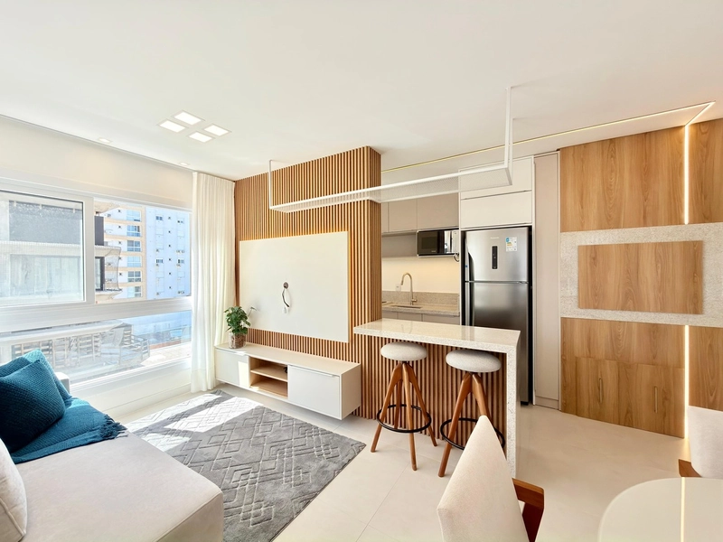 APARTAMENTO À VENDA, POUCOS PASSOS DO MAR!: 7ª foto da galeria de imagens do imóvel