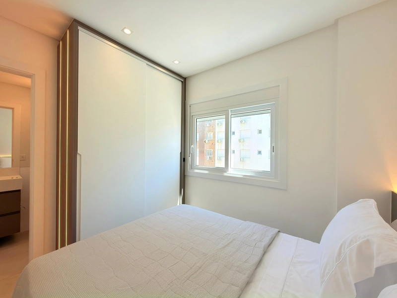 APARTAMENTO À VENDA, POUCOS PASSOS DO MAR!: 23ª foto da galeria de imagens do imóvel