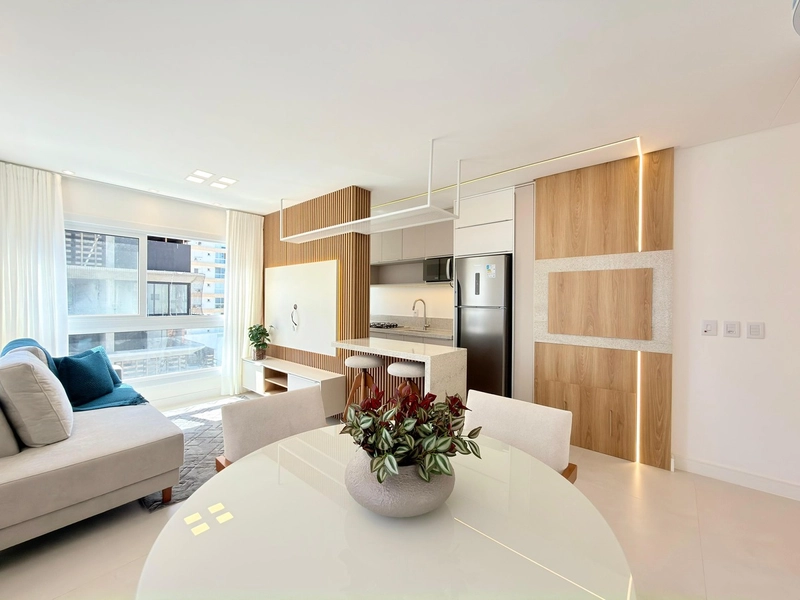 APARTAMENTO À VENDA, POUCOS PASSOS DO MAR!: 8ª foto da galeria de imagens do imóvel