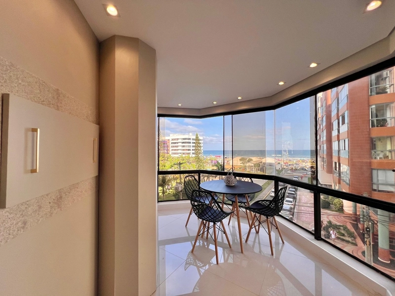 VISTA ETERNA PARA O MAR E PARA PRAÇA DO FAROL: 2ª foto da galeria de imagens do imóvel