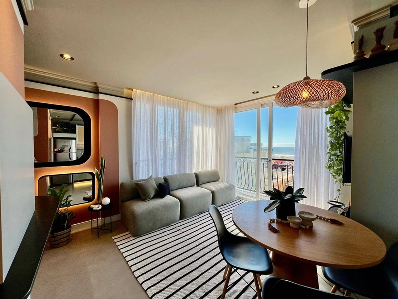 Apartamento moderno com vista para o mar : 9ª foto da galeria de imagens do imóvel