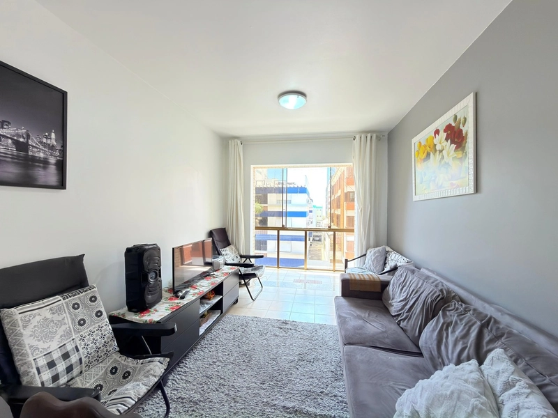 APARTAMENTO À VENDA COM VISTA PARA O MAR!