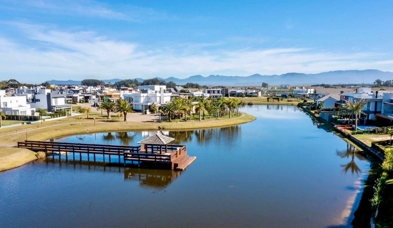Sobrado de alto padrão: 3ª foto da galeria de imagens do imóvel
