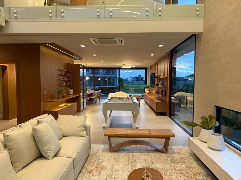 Sobrado com 411m2 a beira lago mobiliado e decorado: 6ª foto da galeria de imagens do imóvel