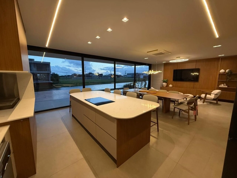 Sobrado com 411m2 a beira lago mobiliado e decorado: 13ª foto da galeria de imagens do imóvel