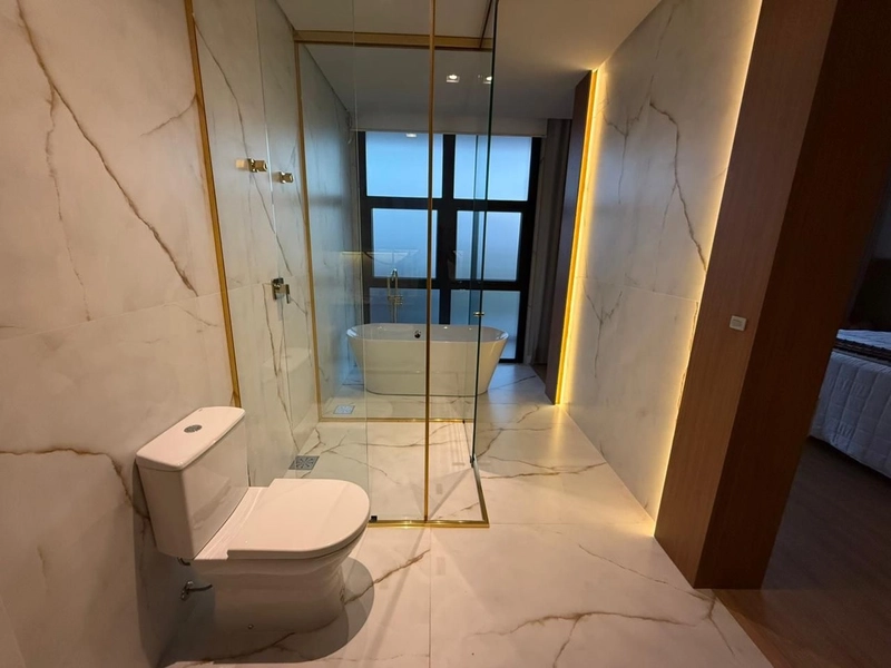 Sobrado com 411m2 a beira lago mobiliado e decorado: 19ª foto da galeria de imagens do imóvel