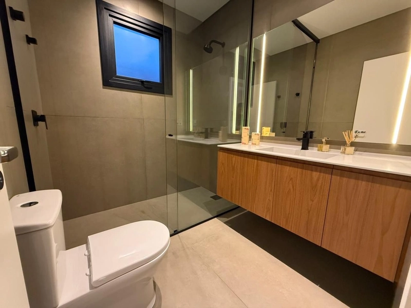 Sobrado com 411m2 a beira lago mobiliado e decorado: 25ª foto da galeria de imagens do imóvel