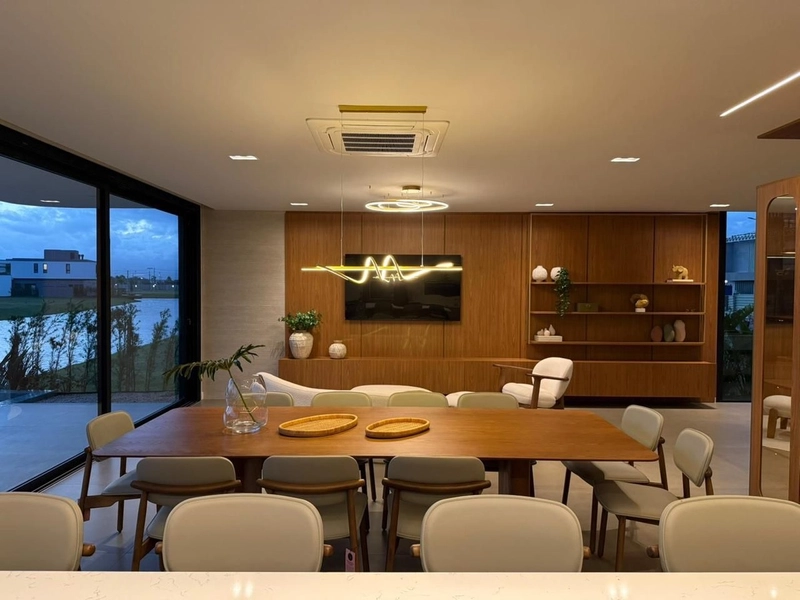 Sobrado com 411m2 a beira lago mobiliado e decorado: 9ª foto da galeria de imagens do imóvel