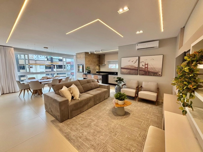 AO LADO DA PRAÇA LUIZ BASSANI COM VISTA SEERA E MAR