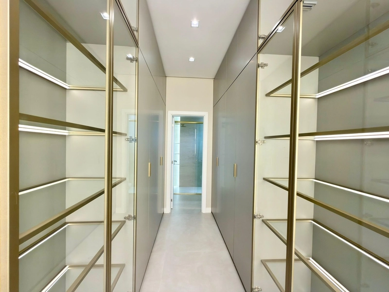 Sofisticação, exclusividade e arquitetura contemporânea: 91ª foto da galeria de imagens do imóvel