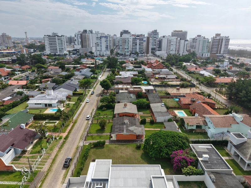 CASA EM ATLÂNTIDA COM DOIS TERRENOS: 29ª foto da galeria de imagens do imóvel