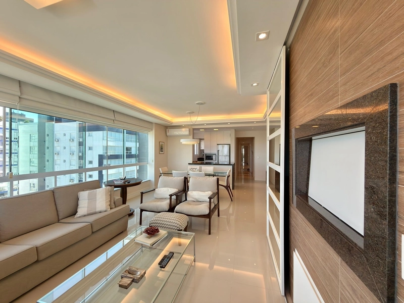APARTAMENTO À VENDA COM VISTA ETERNA PARA O MAR: 8ª foto da galeria de imagens do imóvel