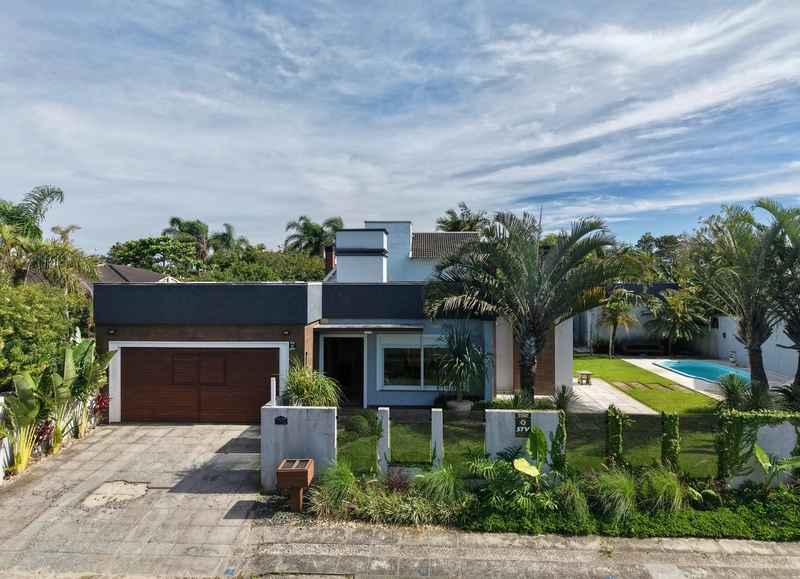 CASA TÉRREA MOBILIADA E DECORADA A VENDA EM ATLÂNTIDA
