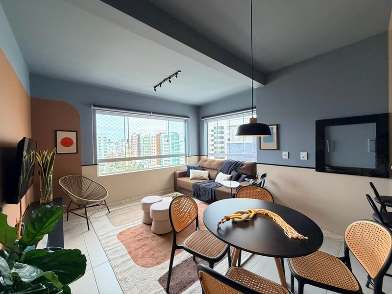 Apartamento Decorado - 2 Dorms - Vista Mar e Praça Surdos e Mudos