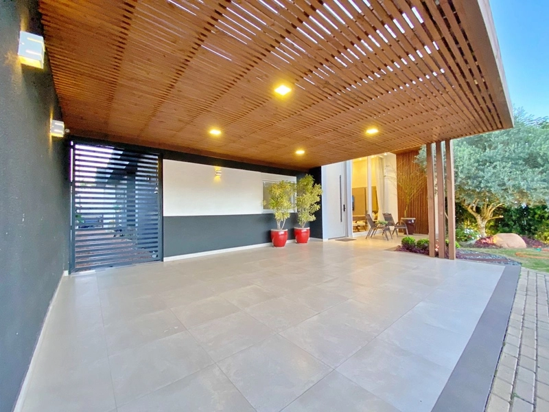 CASA NO CENTRO DE XANGRILA: 4ª foto da galeria de imagens do imóvel