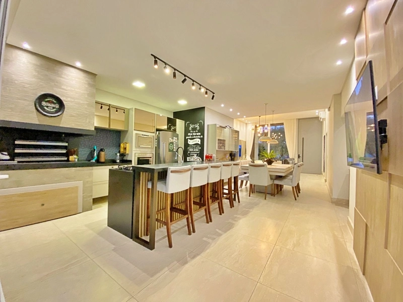 CASA NO CENTRO DE XANGRILA: 22ª foto da galeria de imagens do imóvel