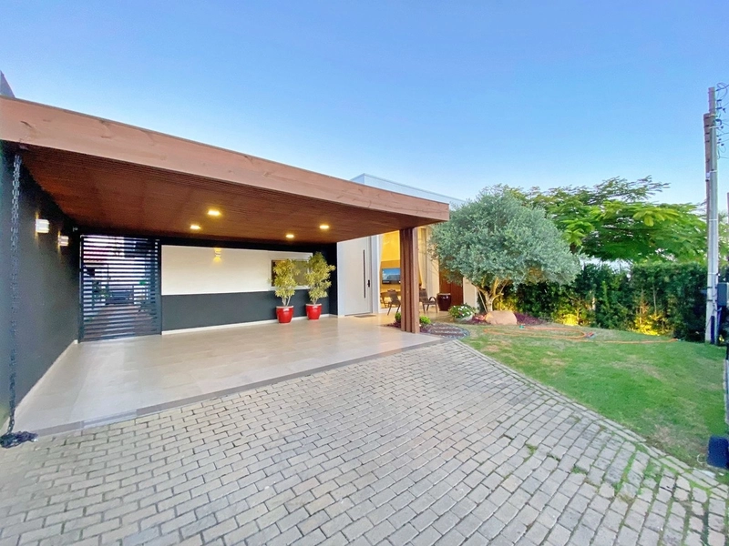 CASA NO CENTRO DE XANGRILA: 3ª foto da galeria de imagens do imóvel