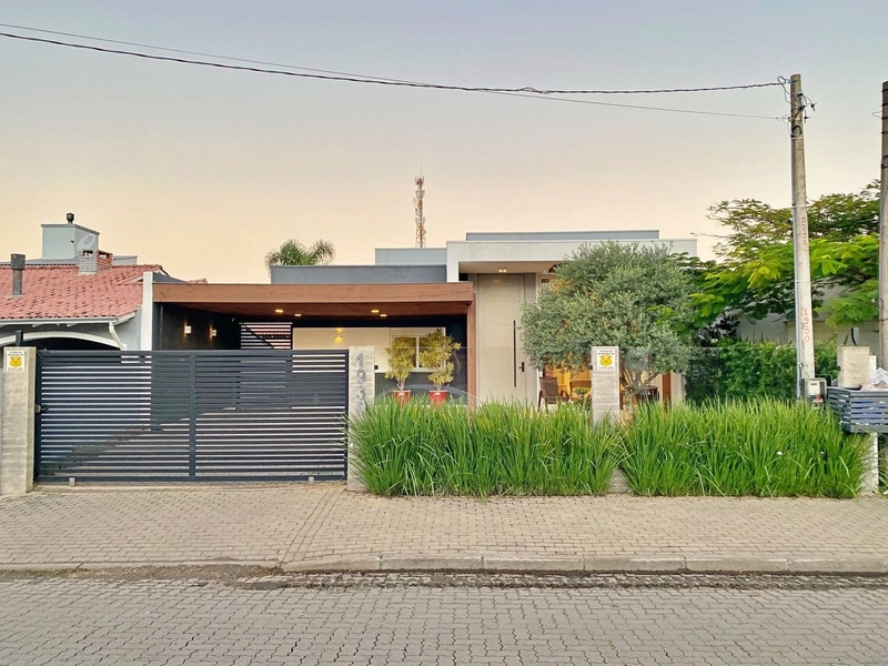 CASA NO CENTRO DE XANGRILA