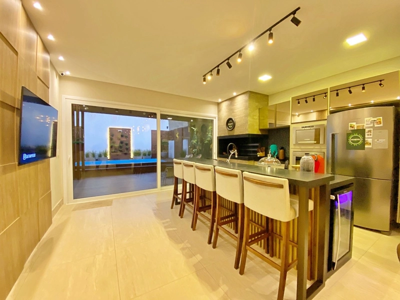 CASA NO CENTRO DE XANGRILA: 18ª foto da galeria de imagens do imóvel