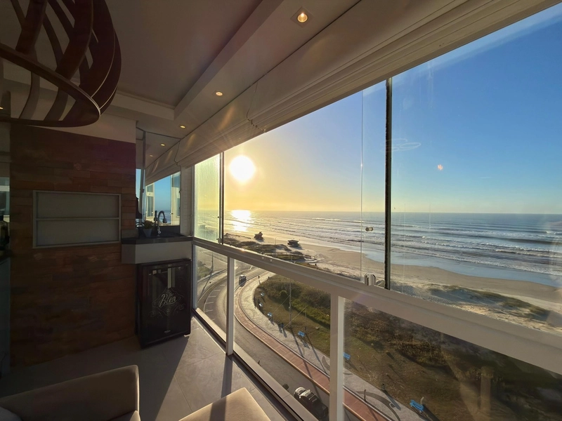 APARTAMENTO À VENDA NA BEIRA MAR DE CAPÃO DA CANOA - NOVIDADE: 5ª foto da galeria de imagens do imóvel