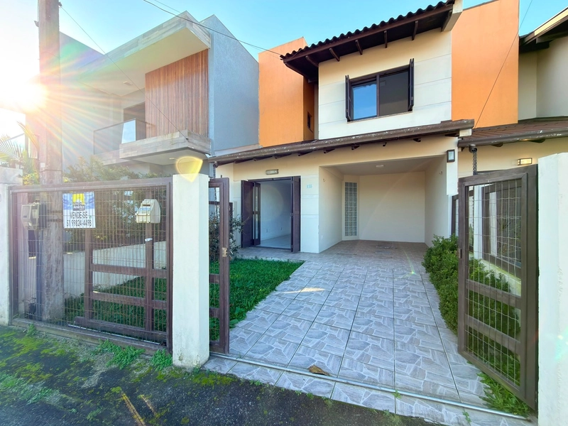CASA À VENDA